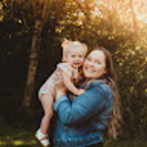 Meet your Posher, Chloe